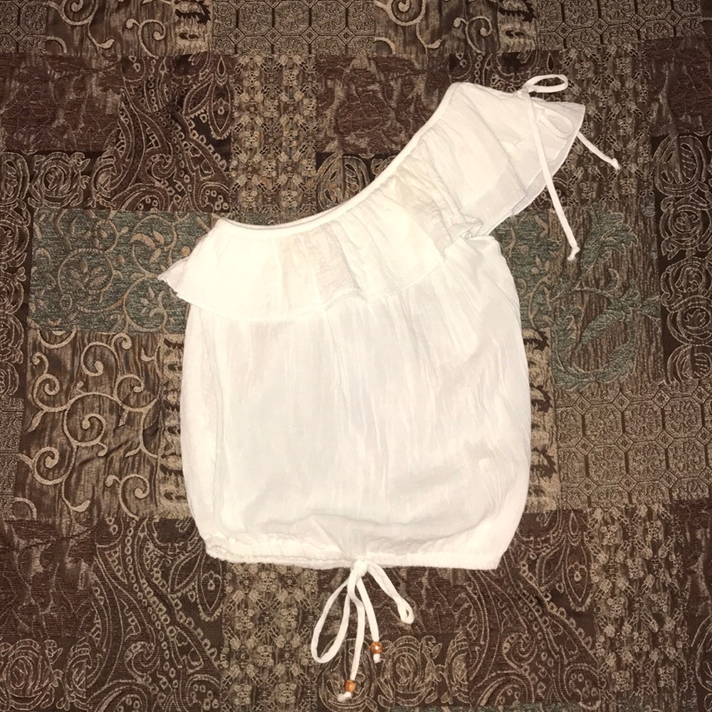 Super cute, boho style top.